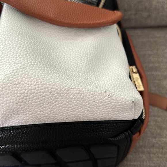Itzy Ritzy Diaper Backpack - Coffee & Cream - Picture 5 of 14